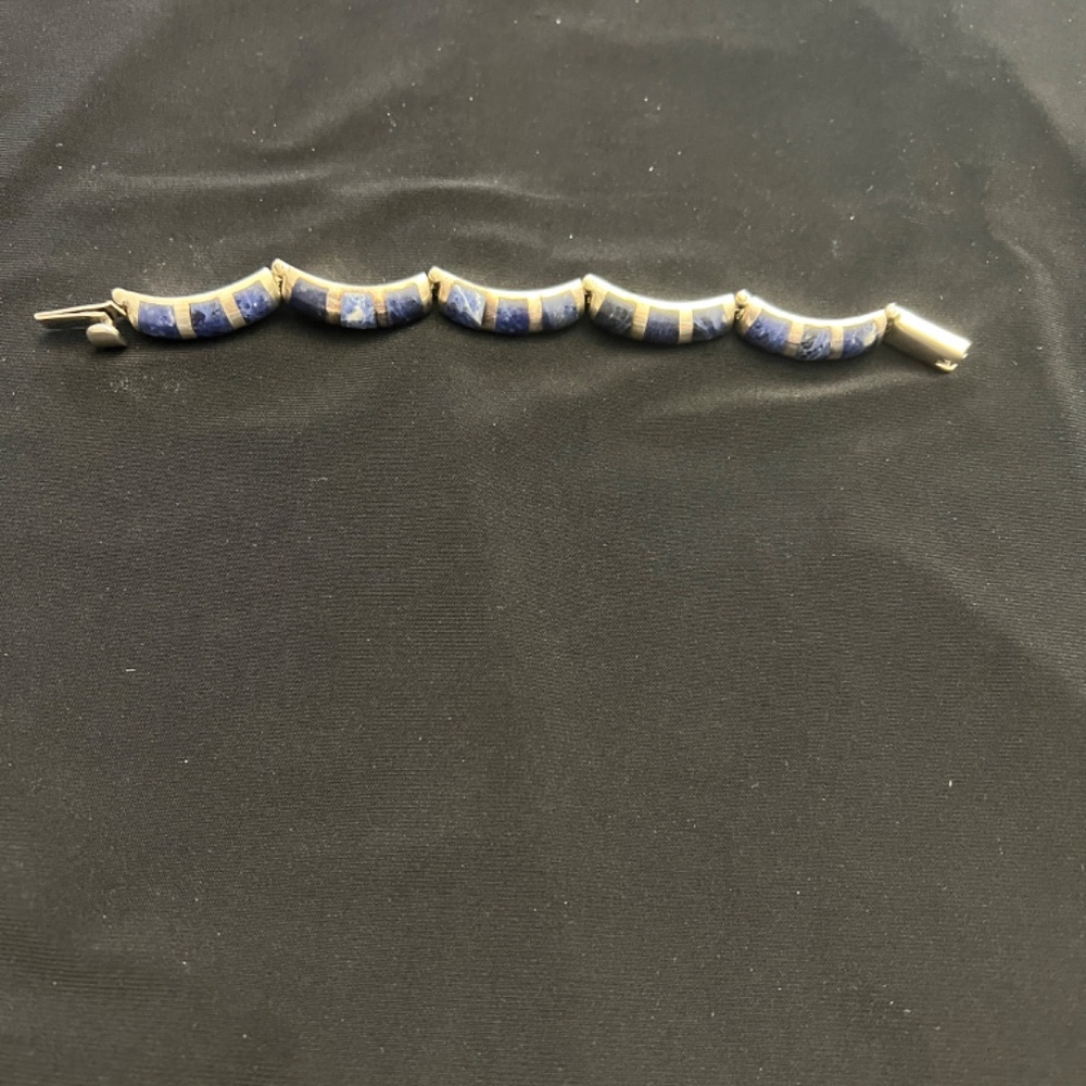 cuff bracelet - Picture 2 of 3